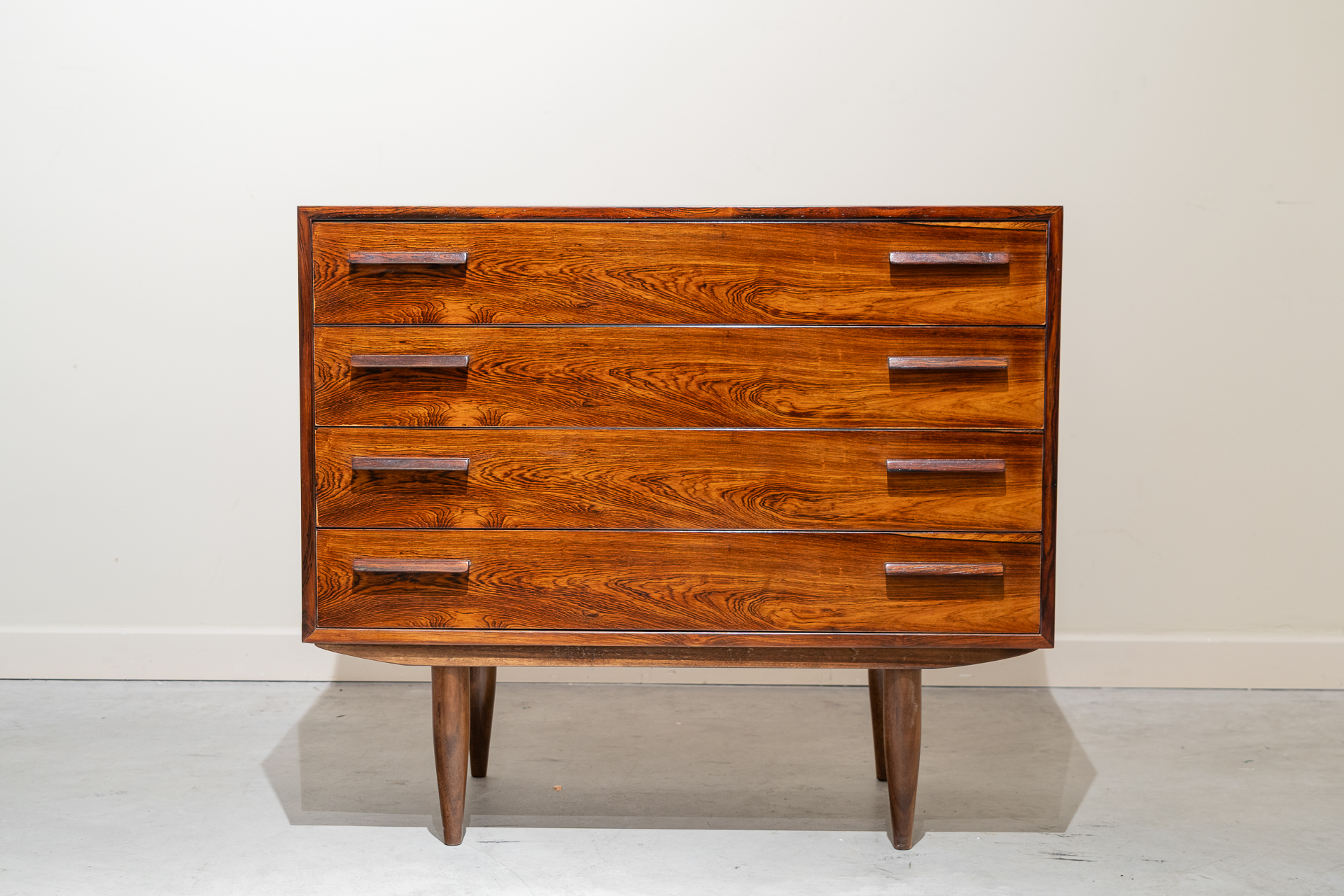 Cómoda danesa, años 60
