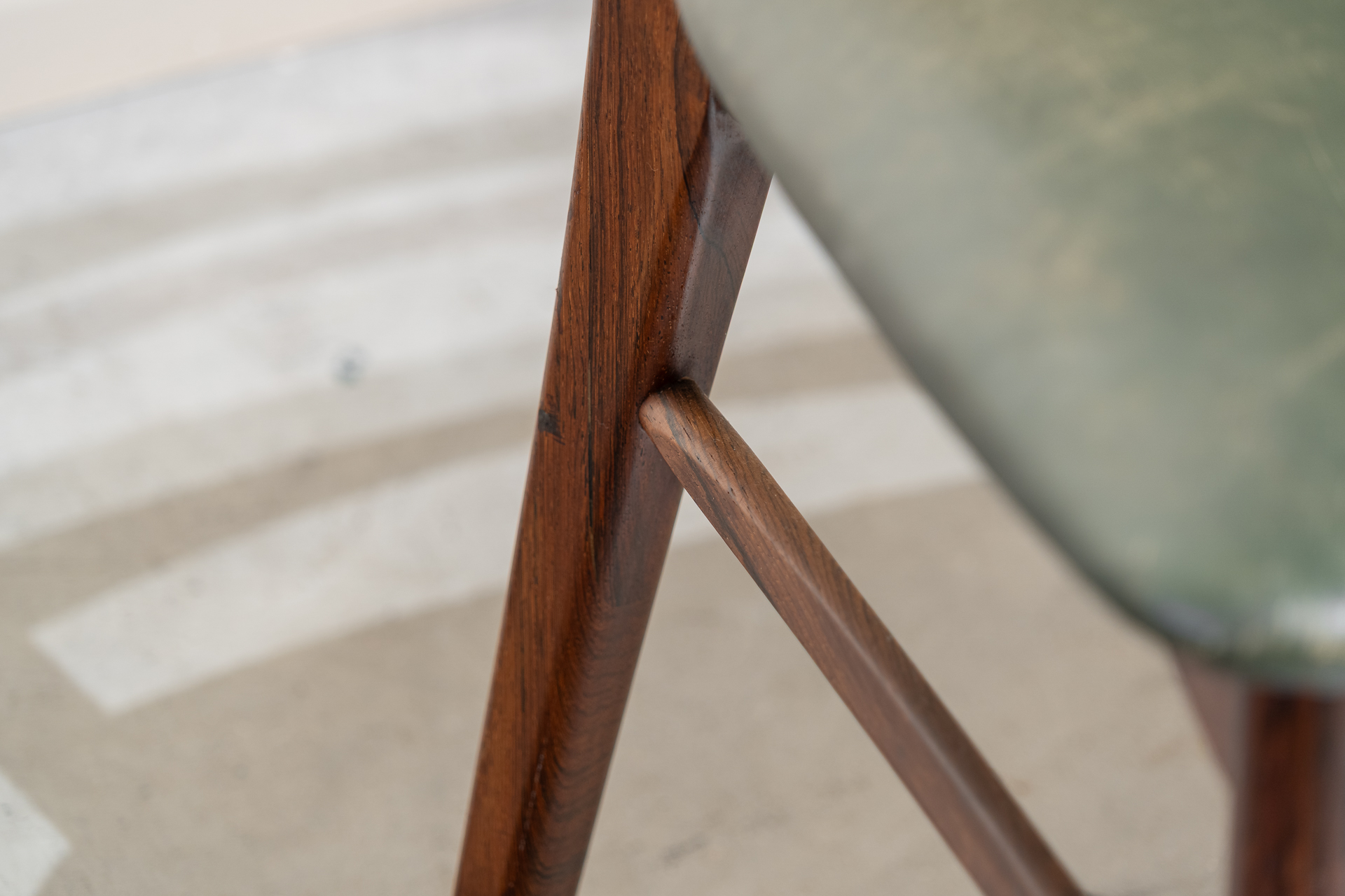 Silla de comedor danesa modelo Lis diseñada por Niels Koefoed