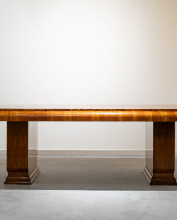 Gran mesa de comedor Art Deco en raíz de nogal, Inglaterra c. 1920